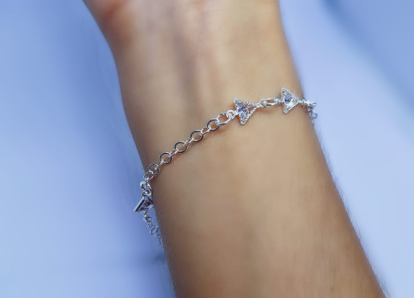 Pulseira com detalhe triangular - Image 2